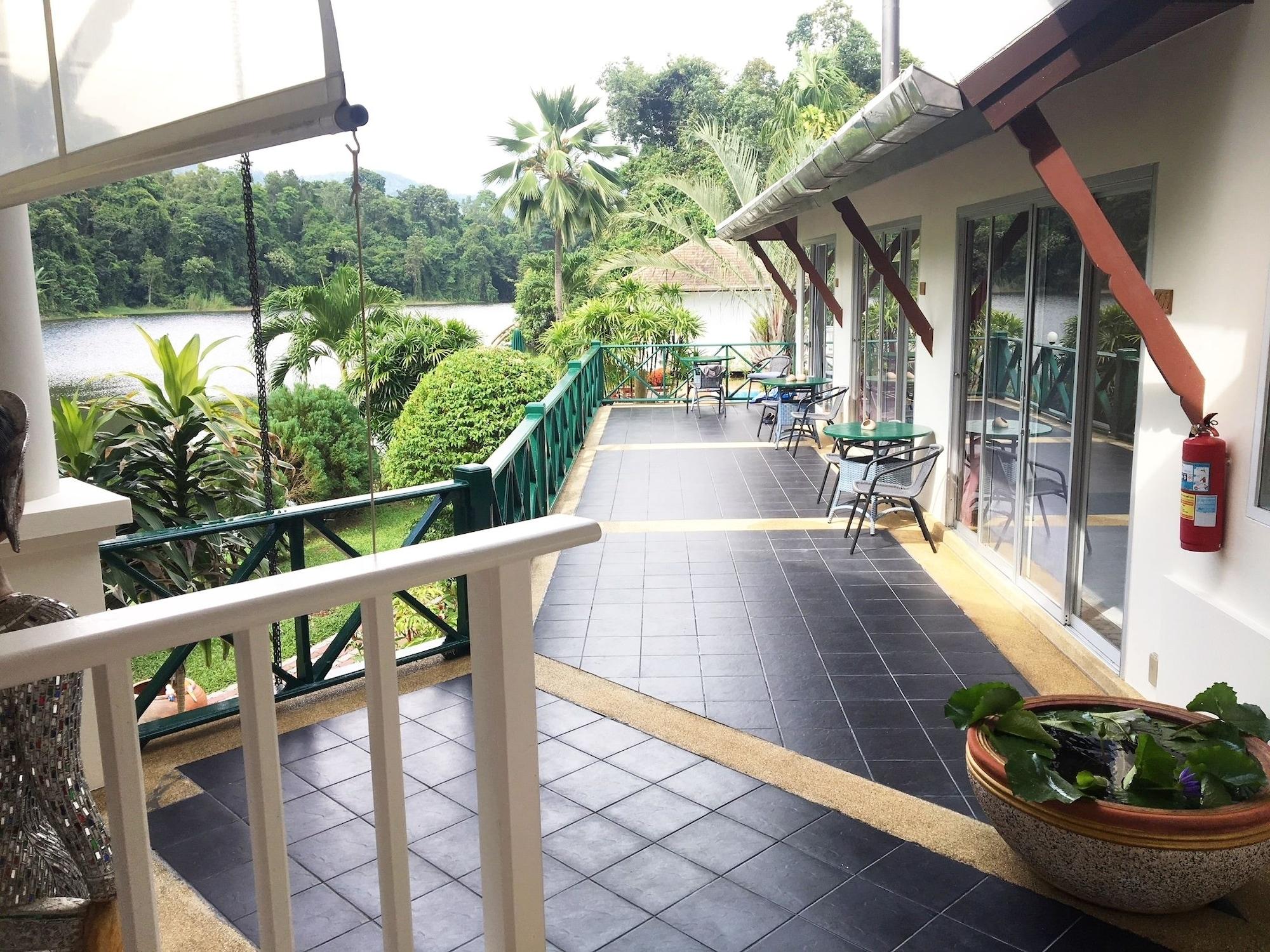 Serenity Lakeside Resort Kathu Exterior photo