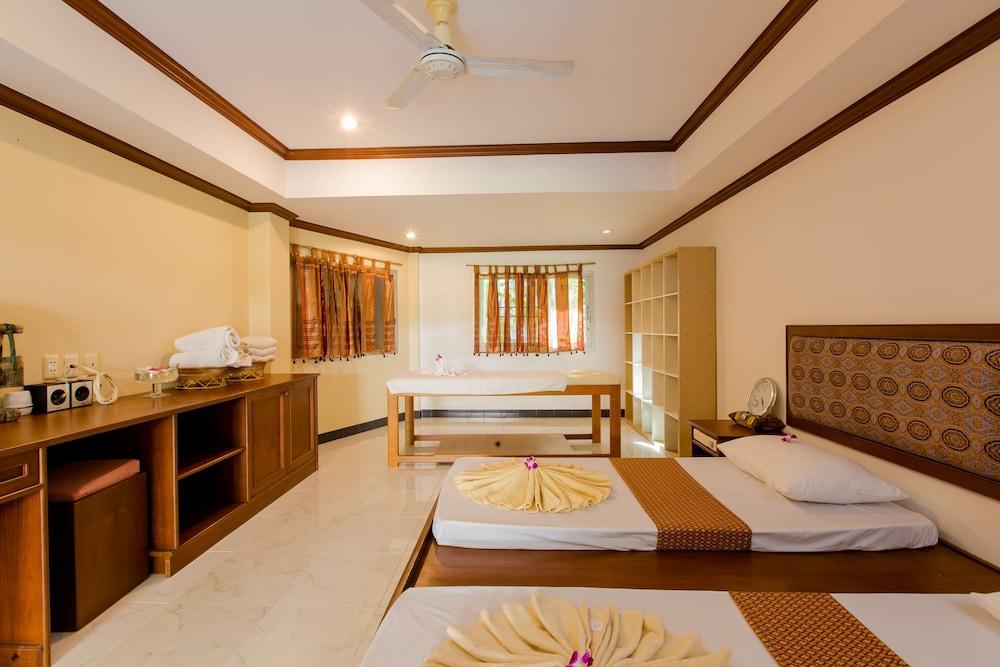 Serenity Lakeside Resort Kathu Exterior photo