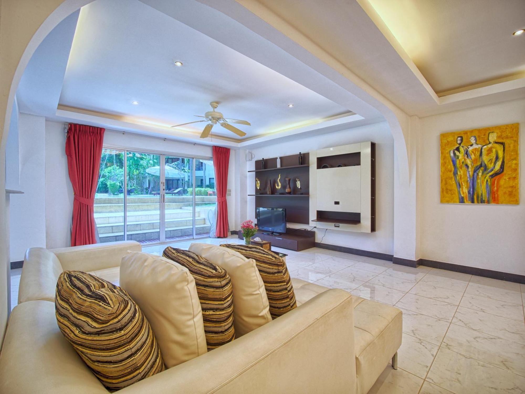 Serenity Lakeside Resort Kathu Exterior photo